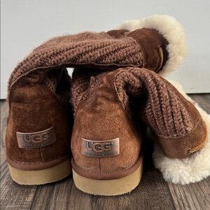 Cozy UGG Brown Suede Knit Boots with Fur Trim
